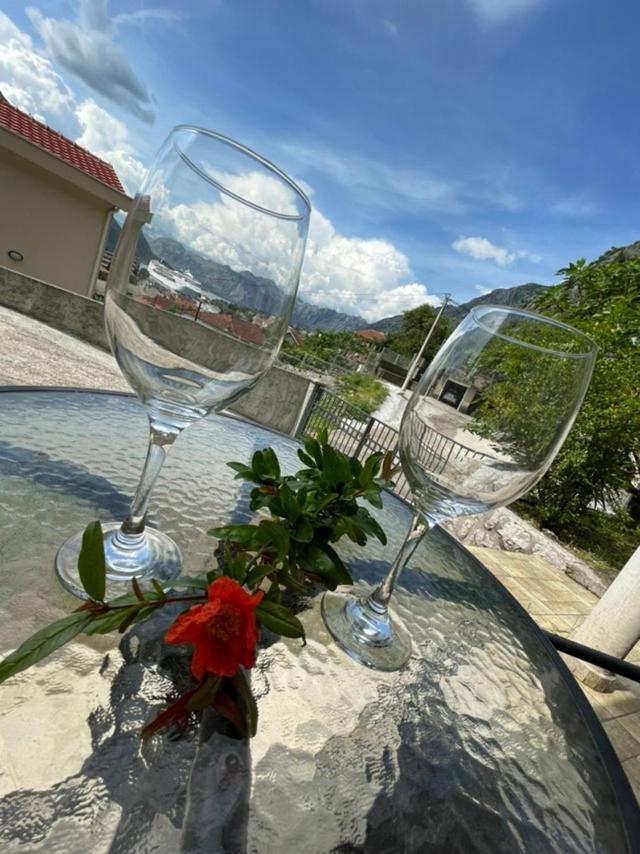 Nature Bay Apartment Kotor Zewnętrze zdjęcie